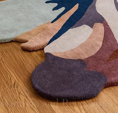 Irregular Shape Floral Bloom Wool Rug