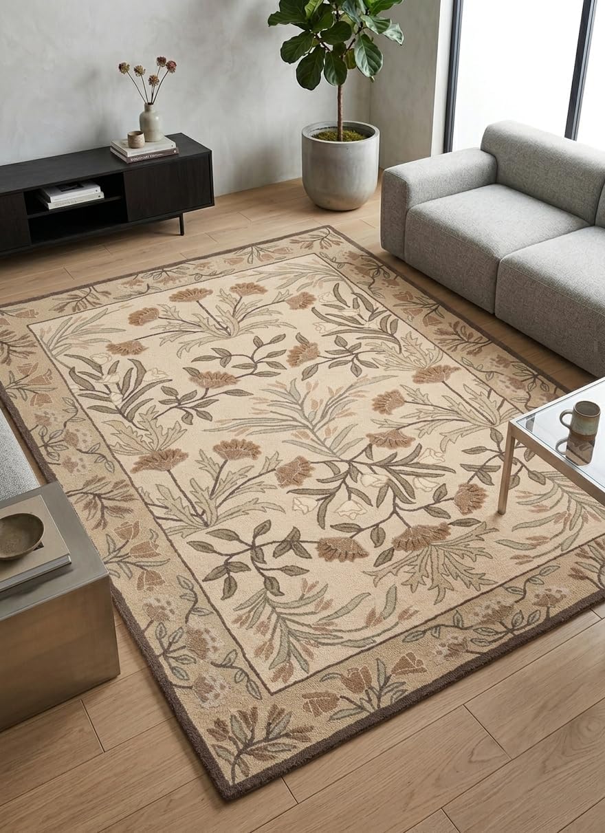 Hand-Tufted Adeline Wool Rug with Traditional Floral Tulip Design