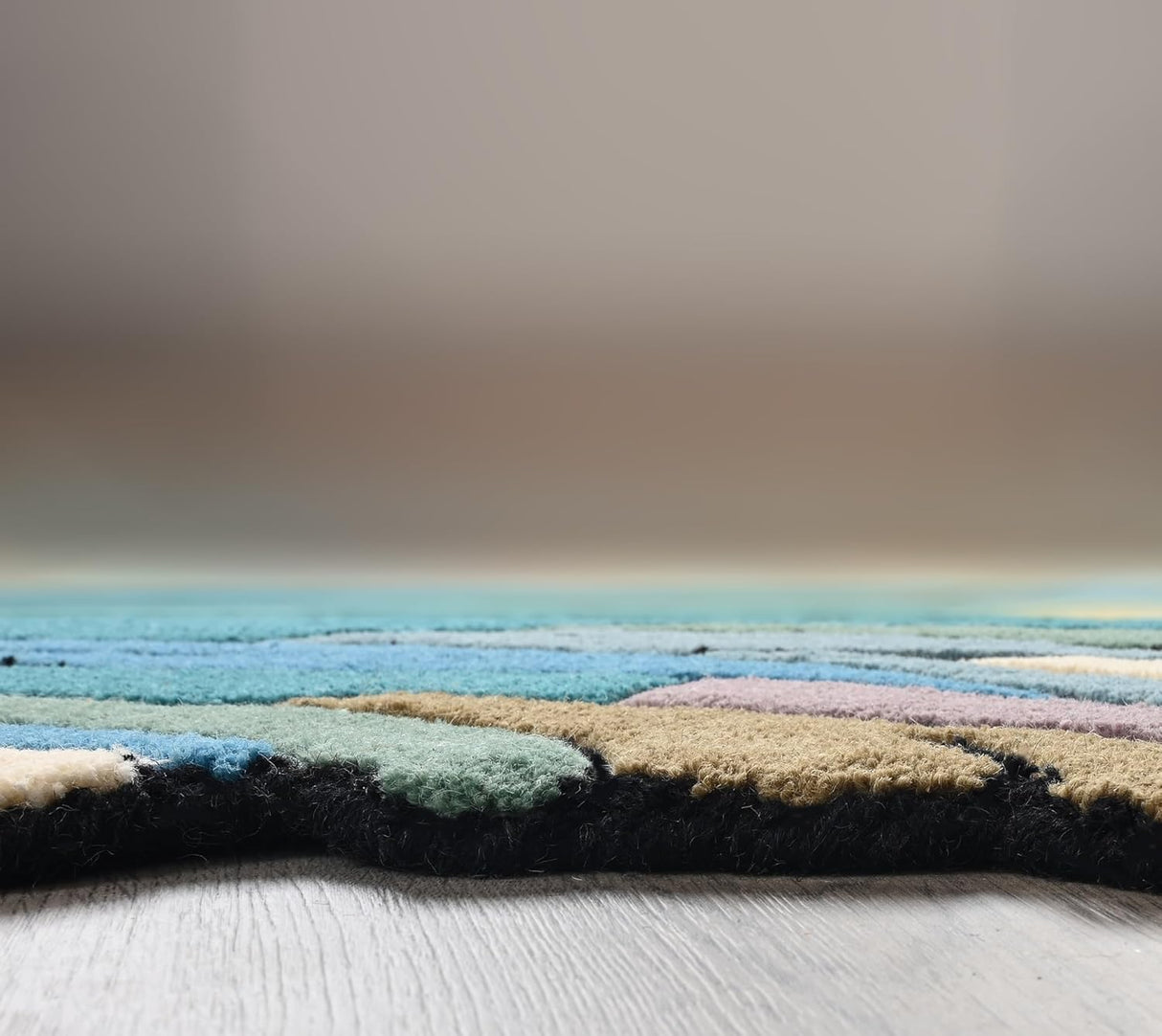 Handmade Irregular Shape Wool Area Ru