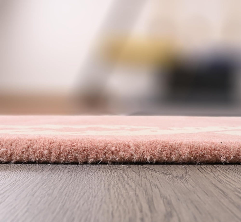 Hand-Tufted Wool Rug - Intricate White Vine Border Carpet