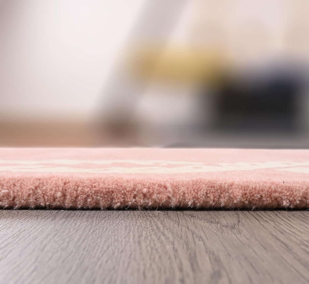 Hand-Tufted Wool Rug - Intricate White Vine Border Carpet