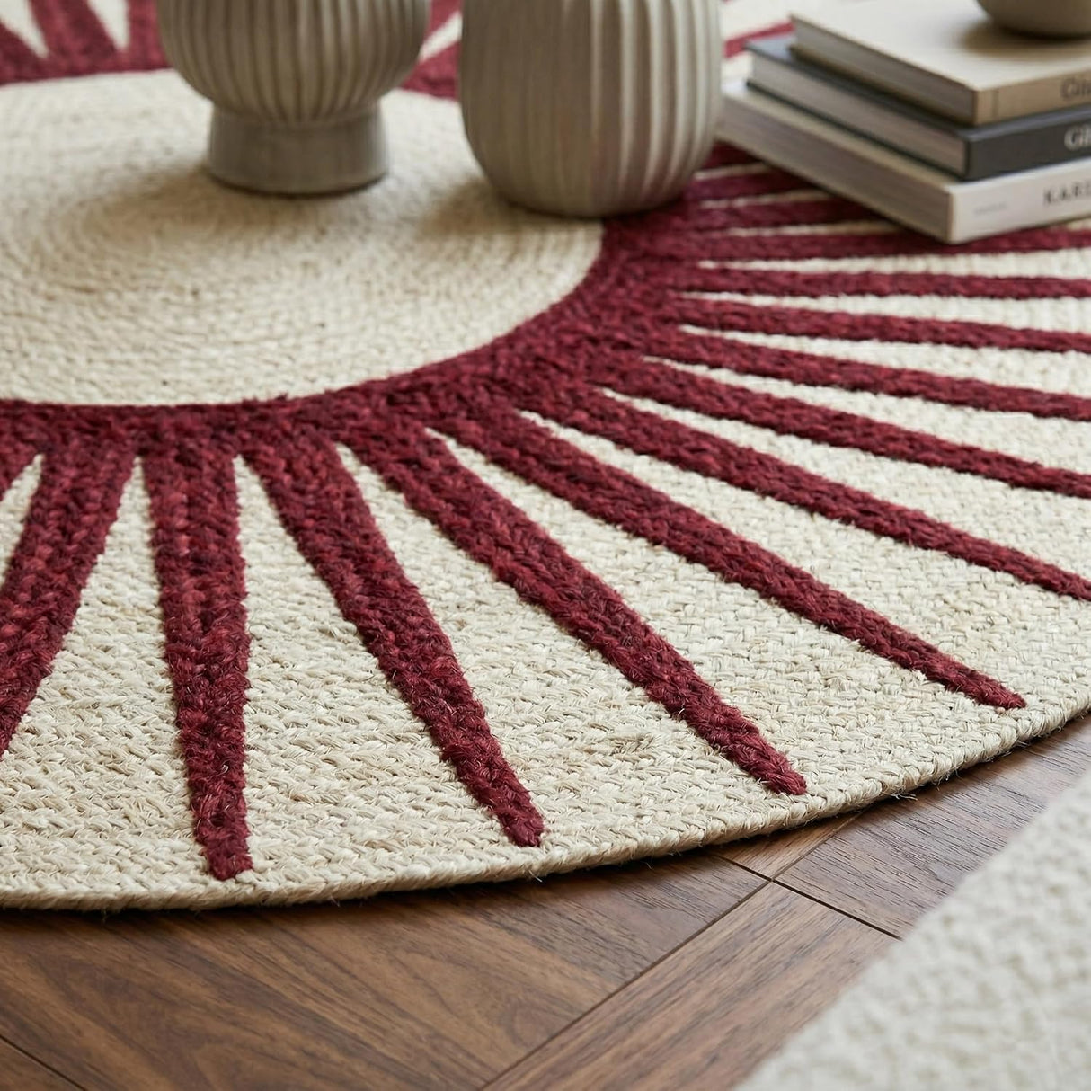 Round Jute Rug – Handwoven Natural Fiber Accent Rug