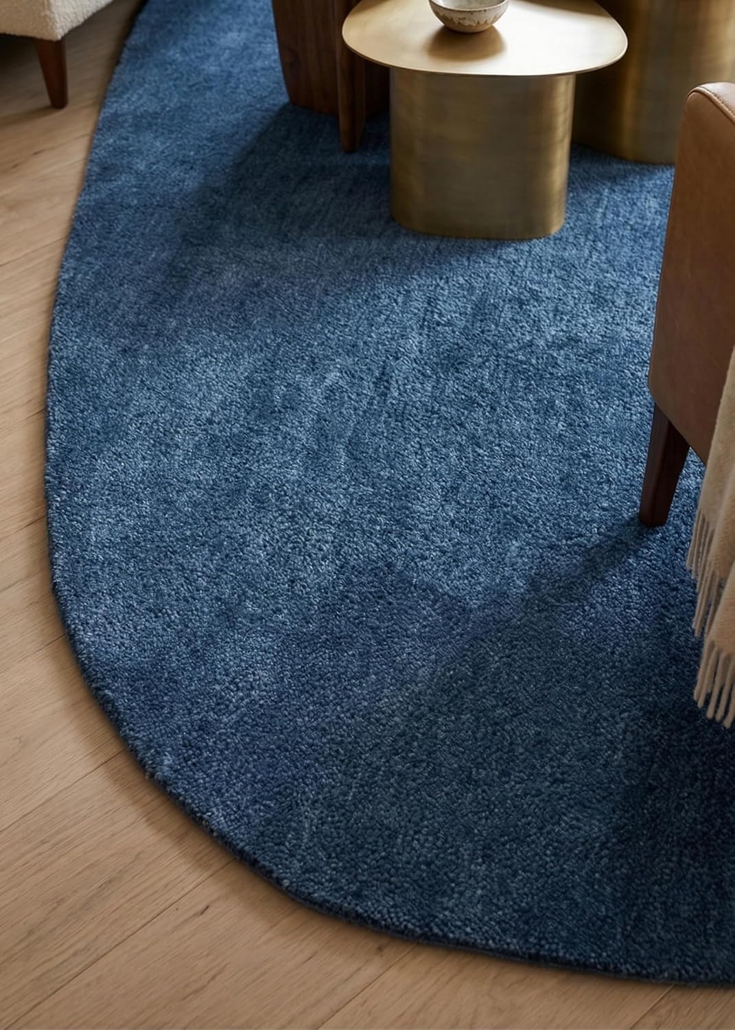 Modern Oval Shape Wool Rug - Irregular Shaped