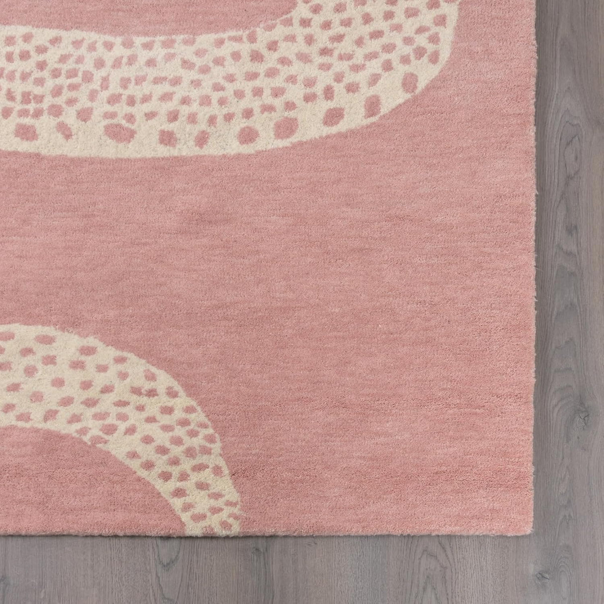 Hand-Tufted Snake Wool Rug