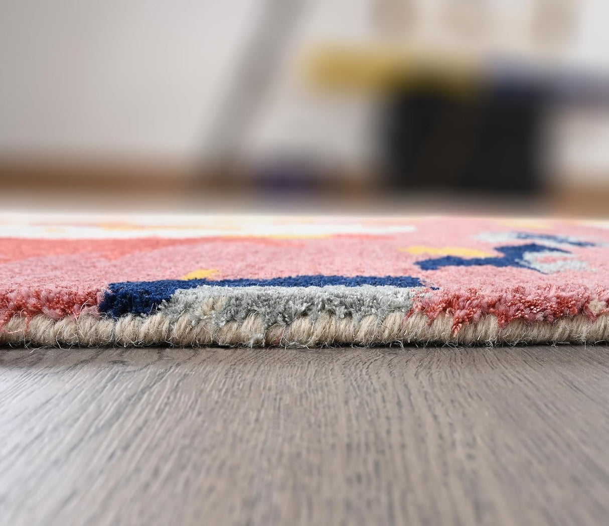 Premium Modern Handmade Wool & Viscose Flame Pattern Area Rug