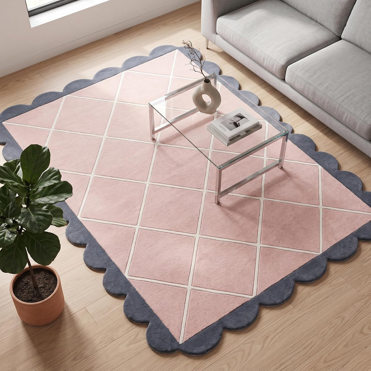 Modern Hand Tufted Wool Rug, Scalloped Border, Geometric Diamond Pattern,