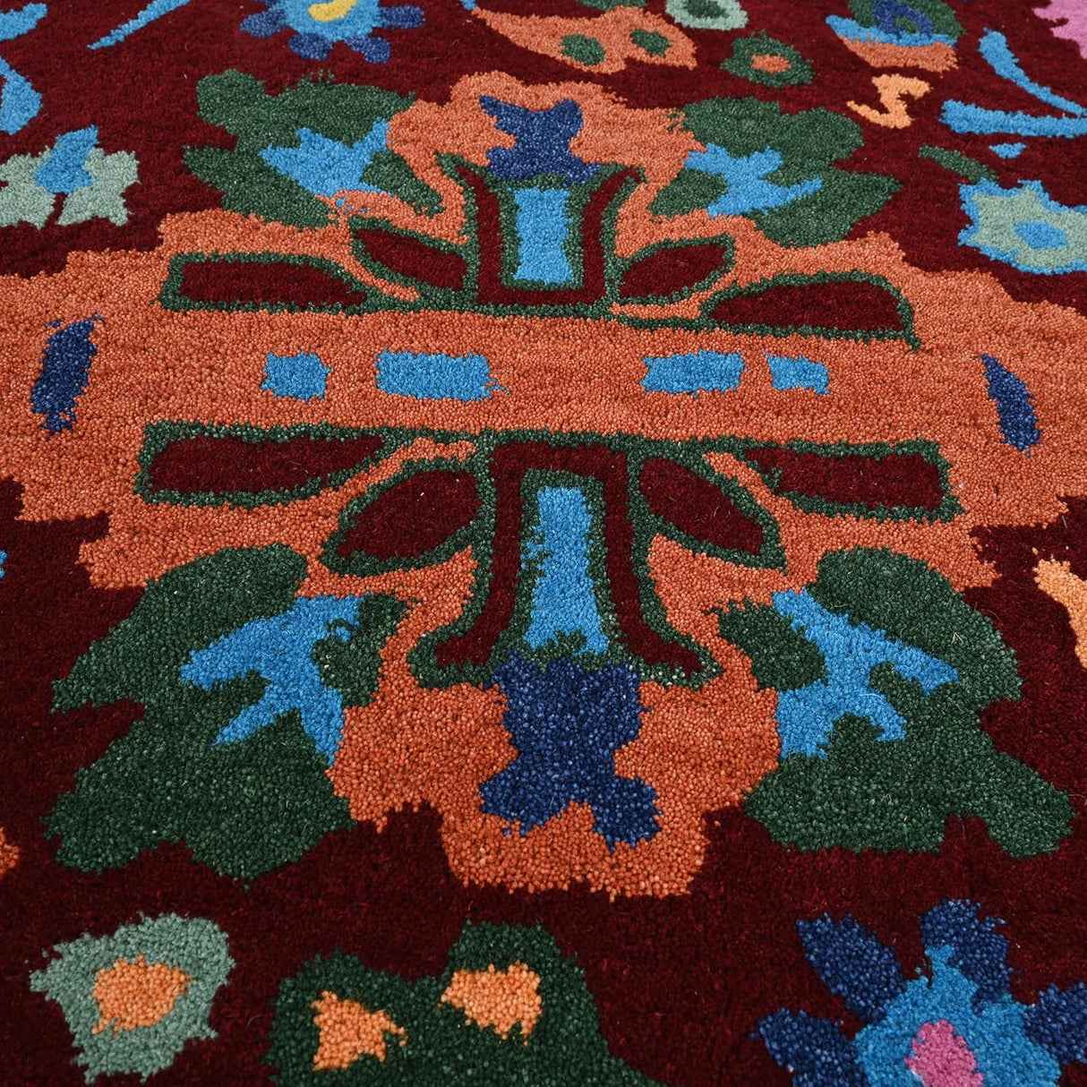 Handmade Oushak Wool Area Rug – Featuring Floral and Botanical Patterns in Soft Tones