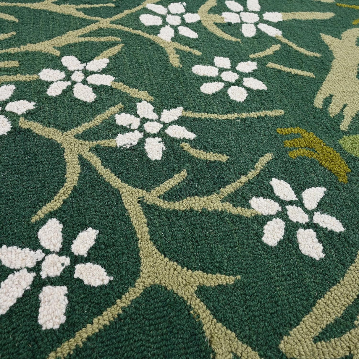 Handmade Floral Area Rug | Vibrant Flower Design