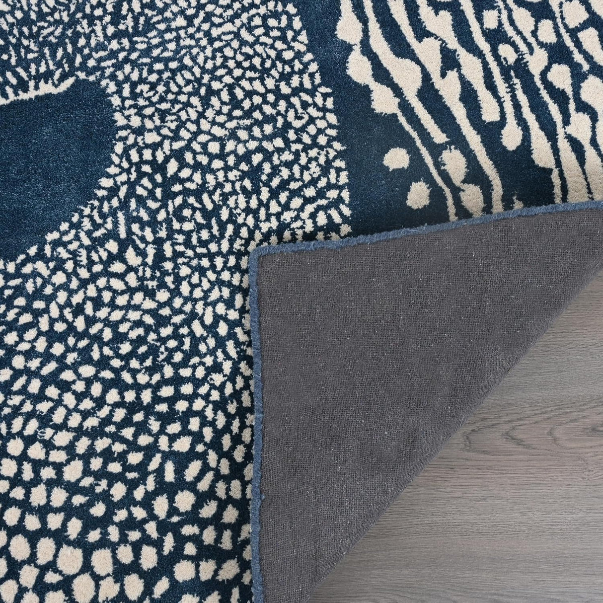 Hand-Tufted Antelope Wool Area Rug – Animal Print, Modern Carpet