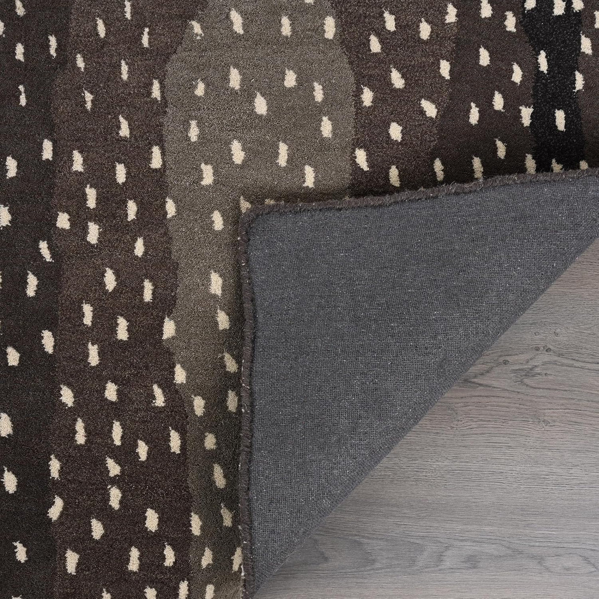 Antelope Cheetah Blue – Contemporary Handmade 100% Wool Area Rug