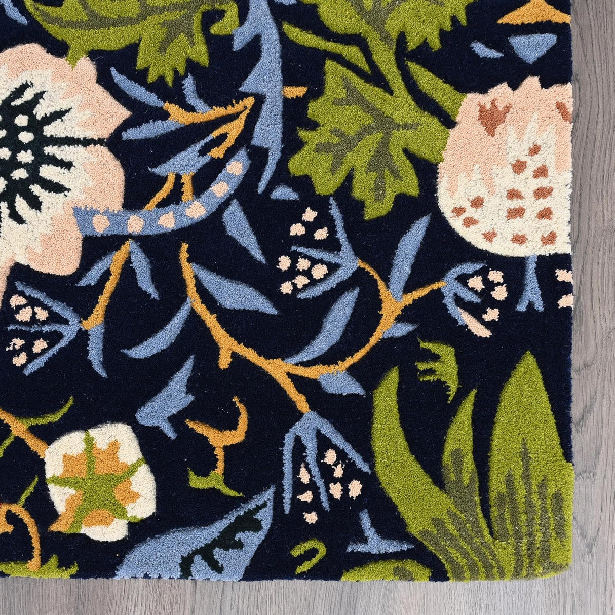 Premium Handmade Wild Strawberry Floral Wool Area Rug