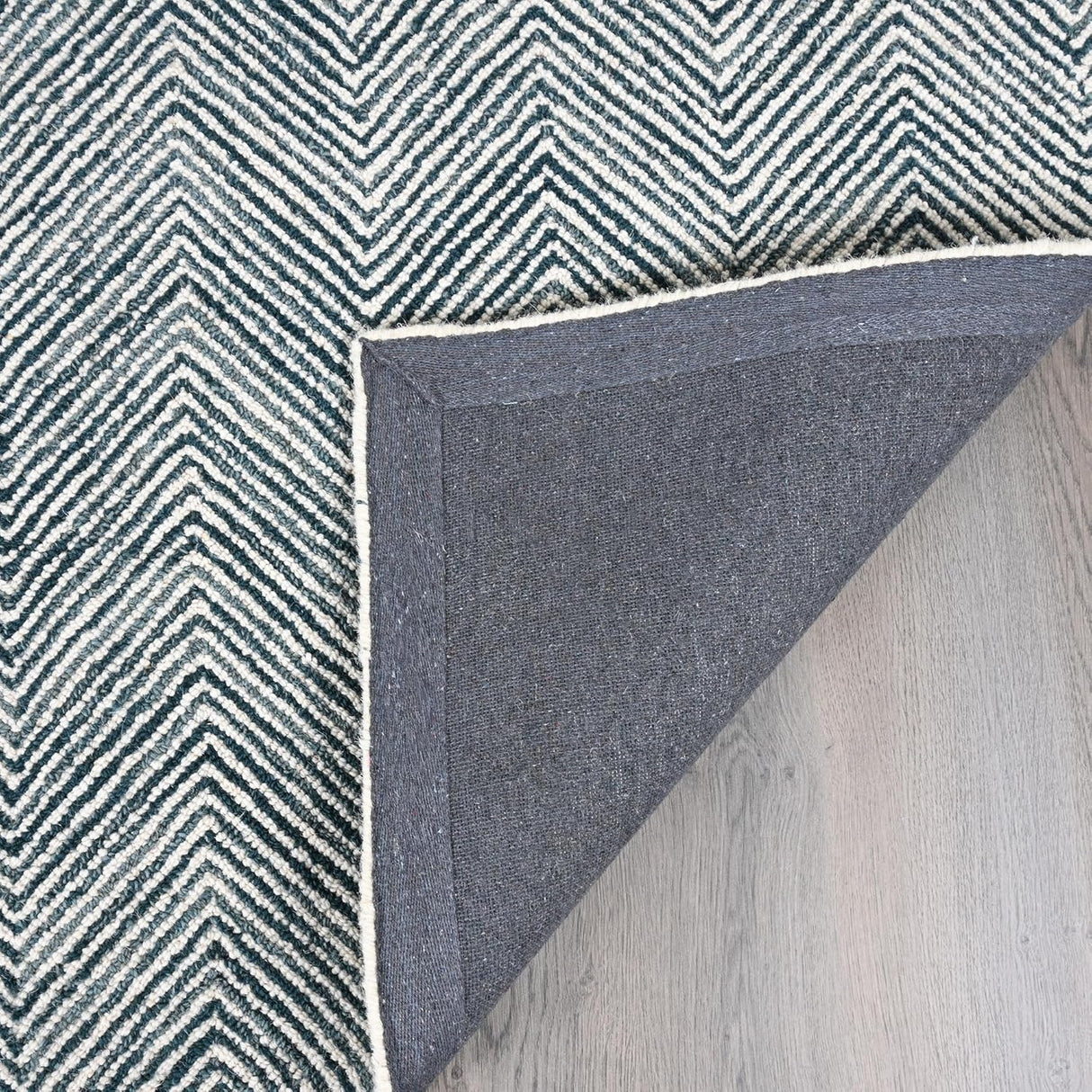 Modern Herringbone Chevron Collection Handmade Wool Rug
