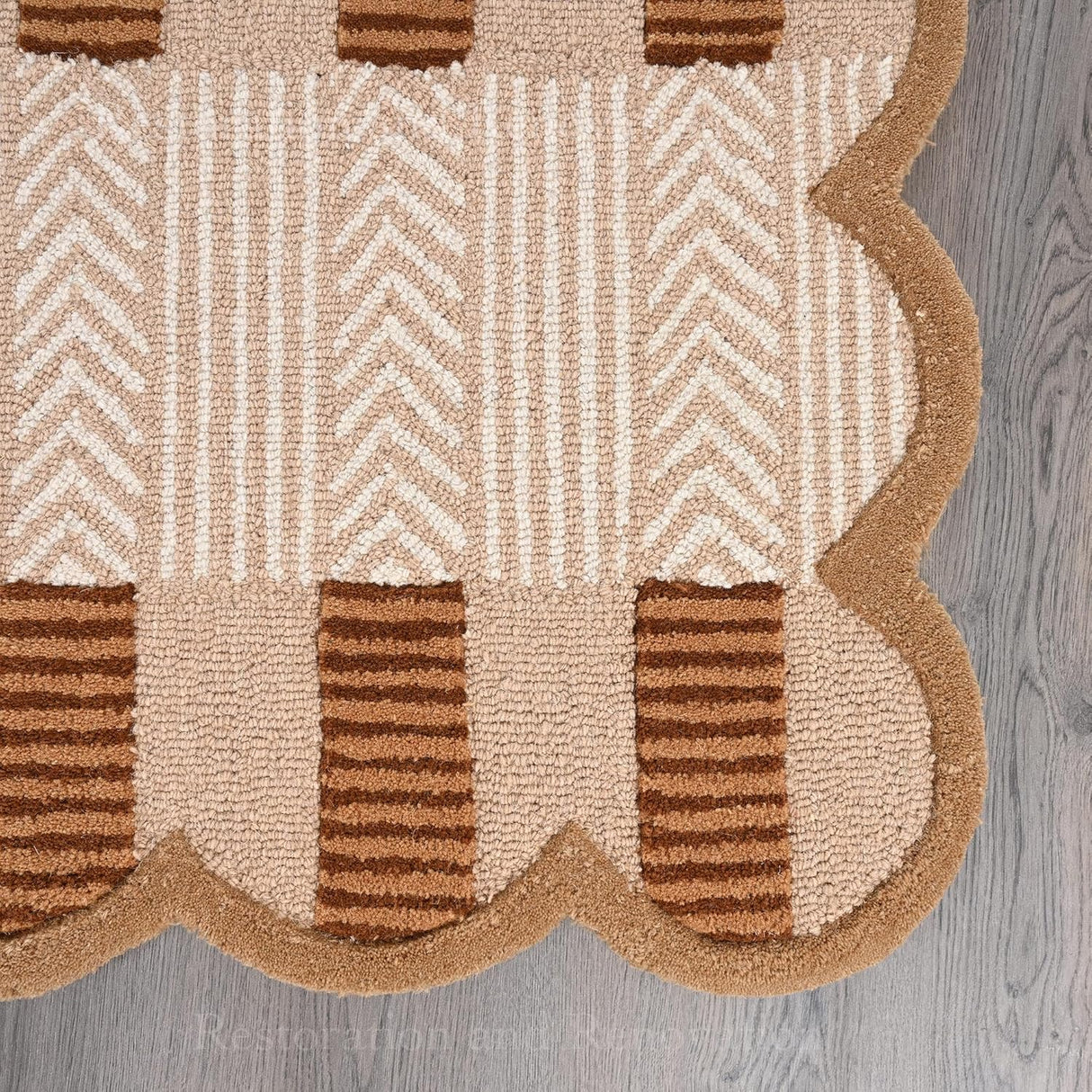 Handmade Scalloped Wool Area Rug - Modern Geometric Pattern & Green-Beige Stripes