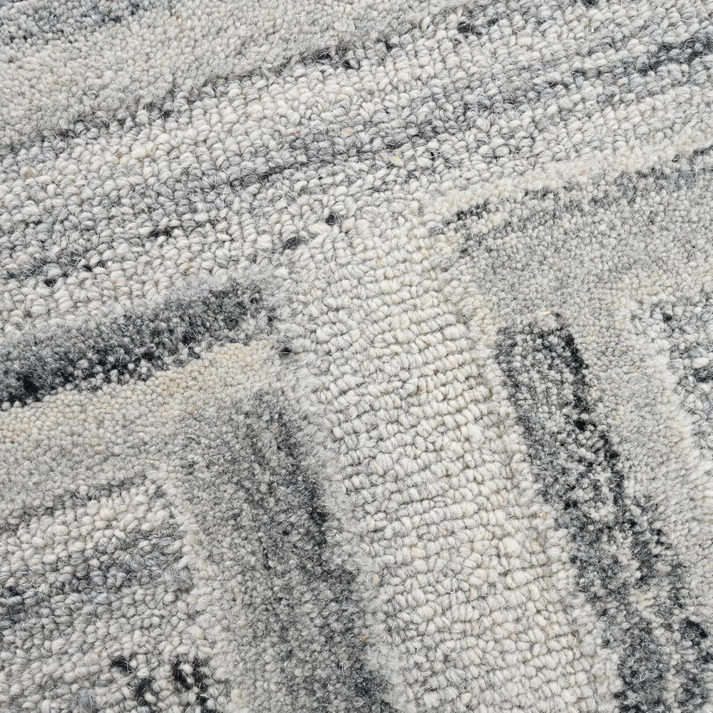 Geometric Wool Rug – Hand-Tufted, Modern Maze Design, Soft & Durable