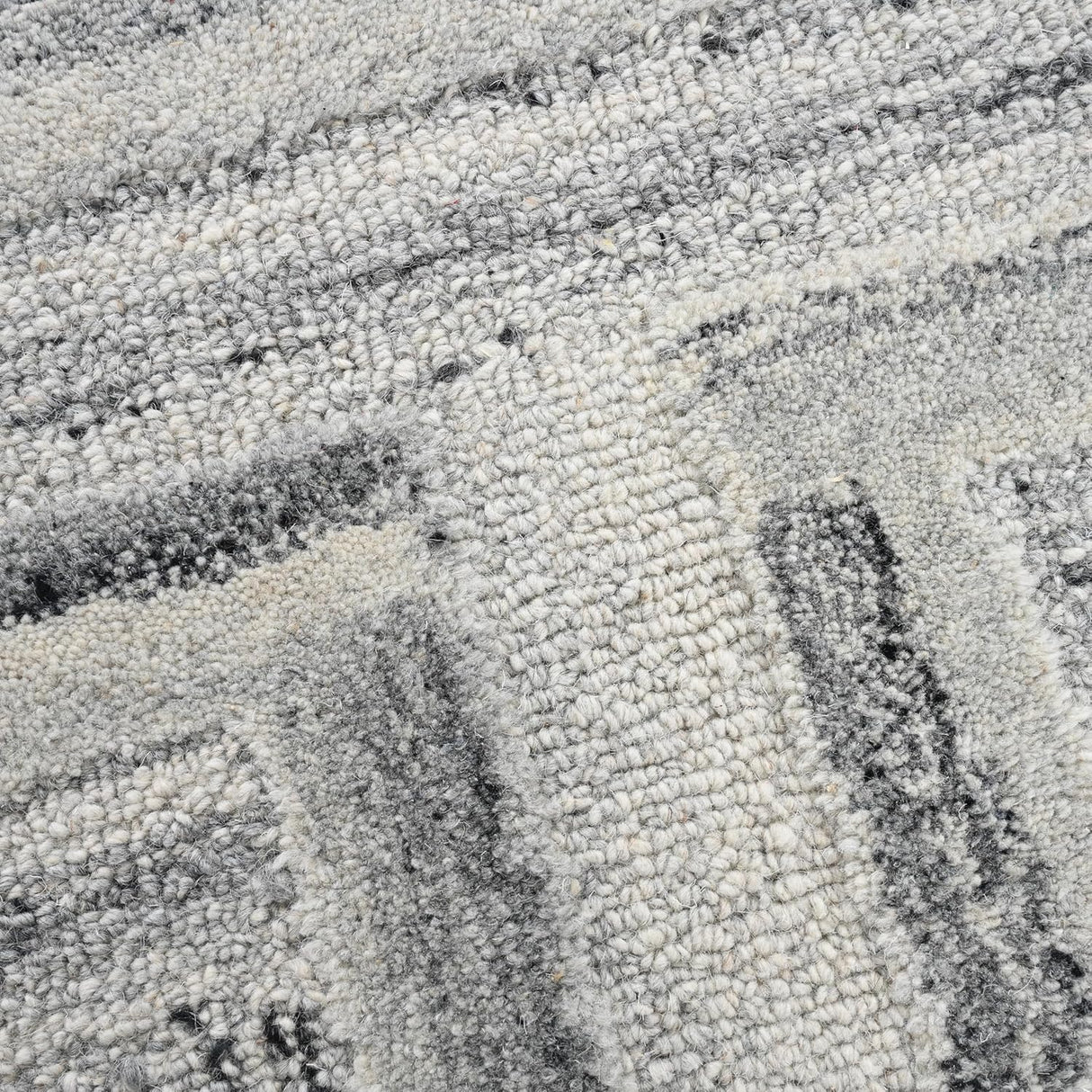 Geometric Wool Rug – Hand-Tufted, Modern Maze Design, Soft & Durable