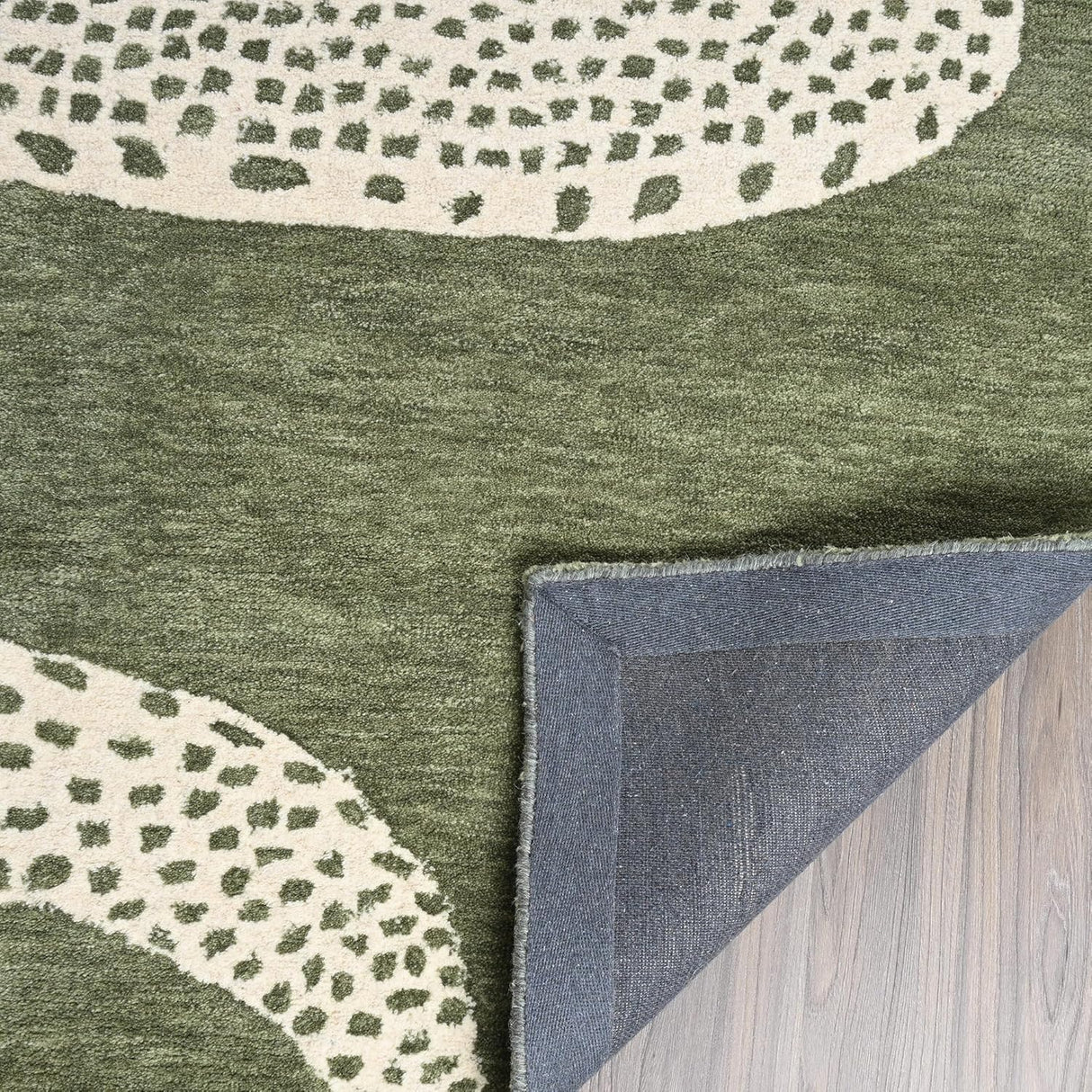 Hand-Tufted Snake Wool Rug