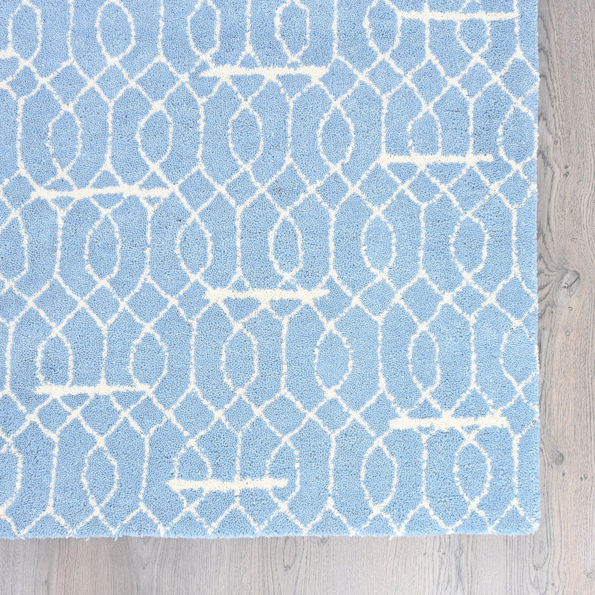 Modern Hand-Tufted Geometric Patterned Wool Area Rug for Living Room, Bedroom, and Home Décor – Soft and Plush Carpet for Cozy and Stylish Interiors