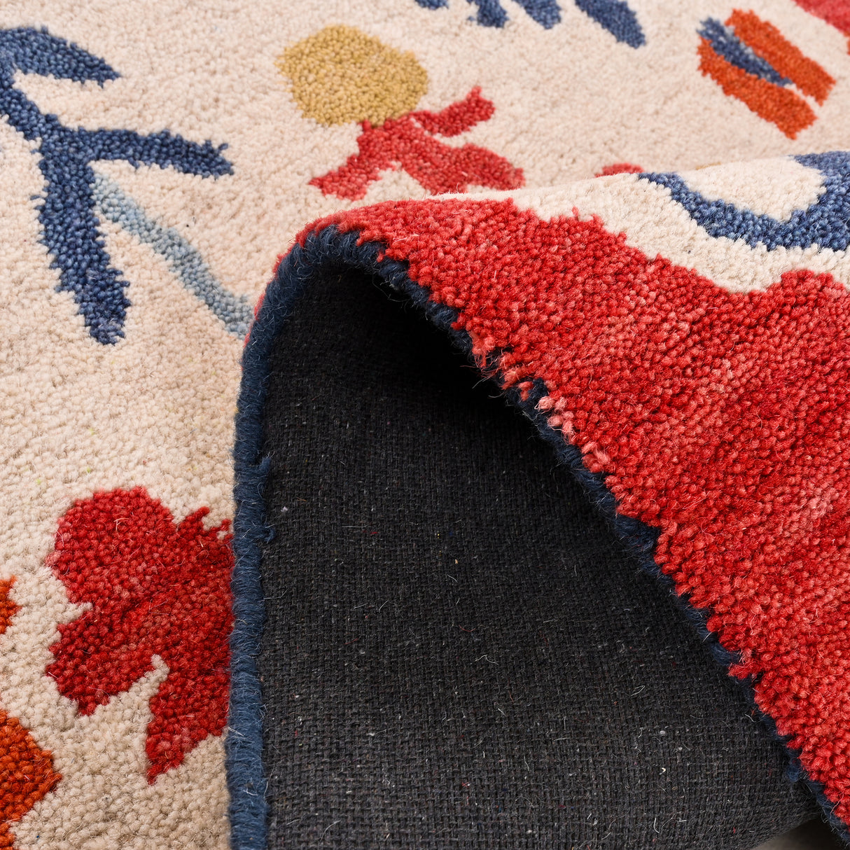 Handmade Oushak Wool Area Rug – Featuring Floral and Botanical Patterns in Soft Tones