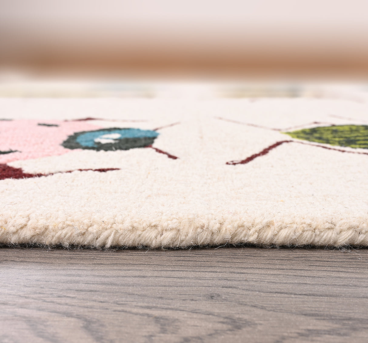 Colorful Beetle-Inspired Hand-Tufted Wool Rug – Eco-Friendly, Soft & Durable Carpet