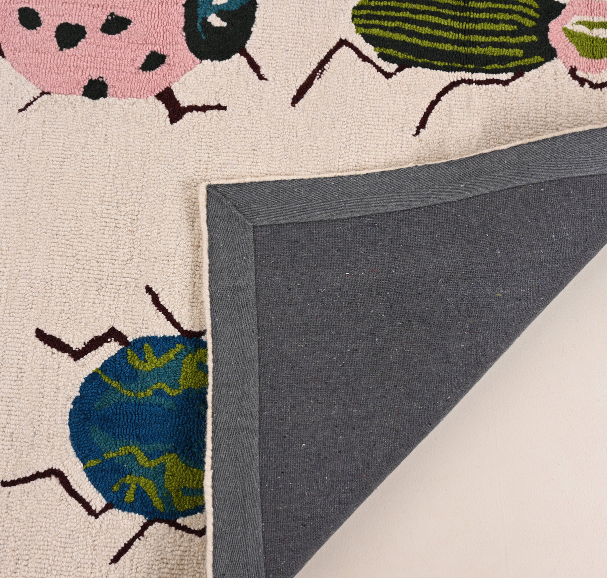 Colorful Beetle-Inspired Hand-Tufted Wool Rug – Eco-Friendly, Soft & Durable Carpet