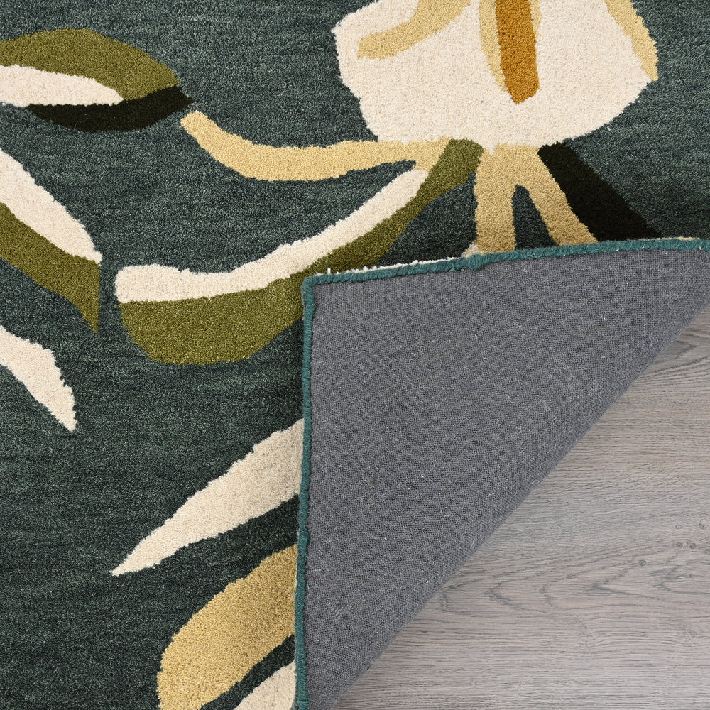 Hand-Tufted Wool Area Rug with Tropical Floral Design