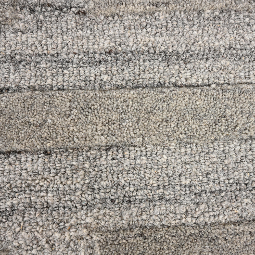 Geometric Wool Rug – Hand-Tufted, Modern Maze Design, Soft & Durable