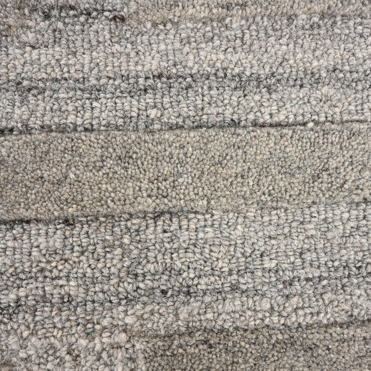 Geometric Wool Rug – Hand-Tufted, Modern Maze Design, Soft & Durable