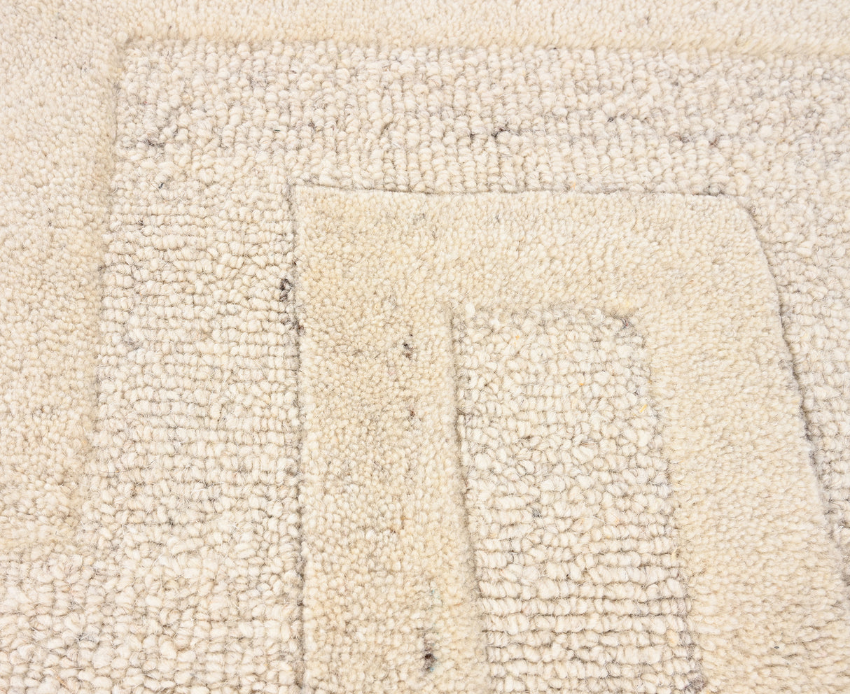 Geometric Wool Rug – Hand-Tufted, Modern Maze Design, Soft & Durable