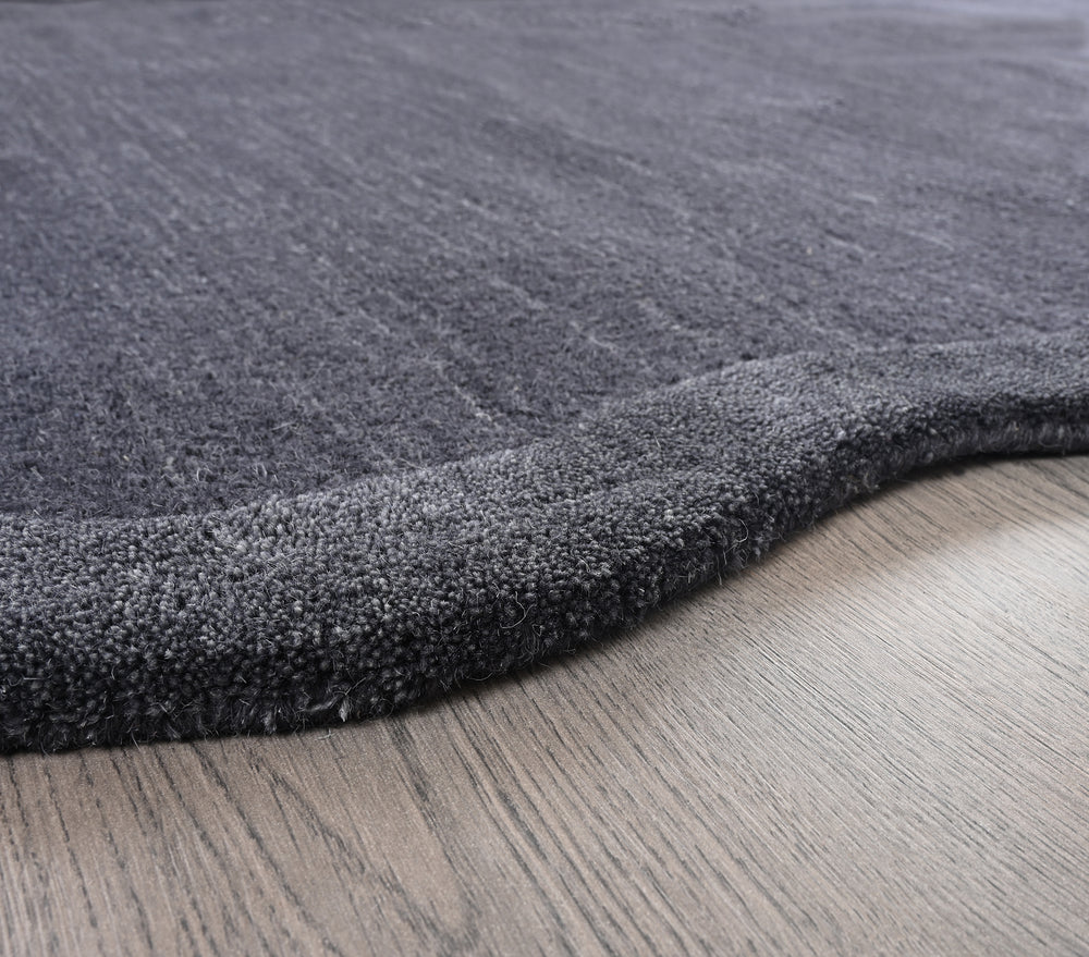Scalloped Wool Rug – Hand-Tufted, Thick & Soft, Wavy Edge with Cotton Backing