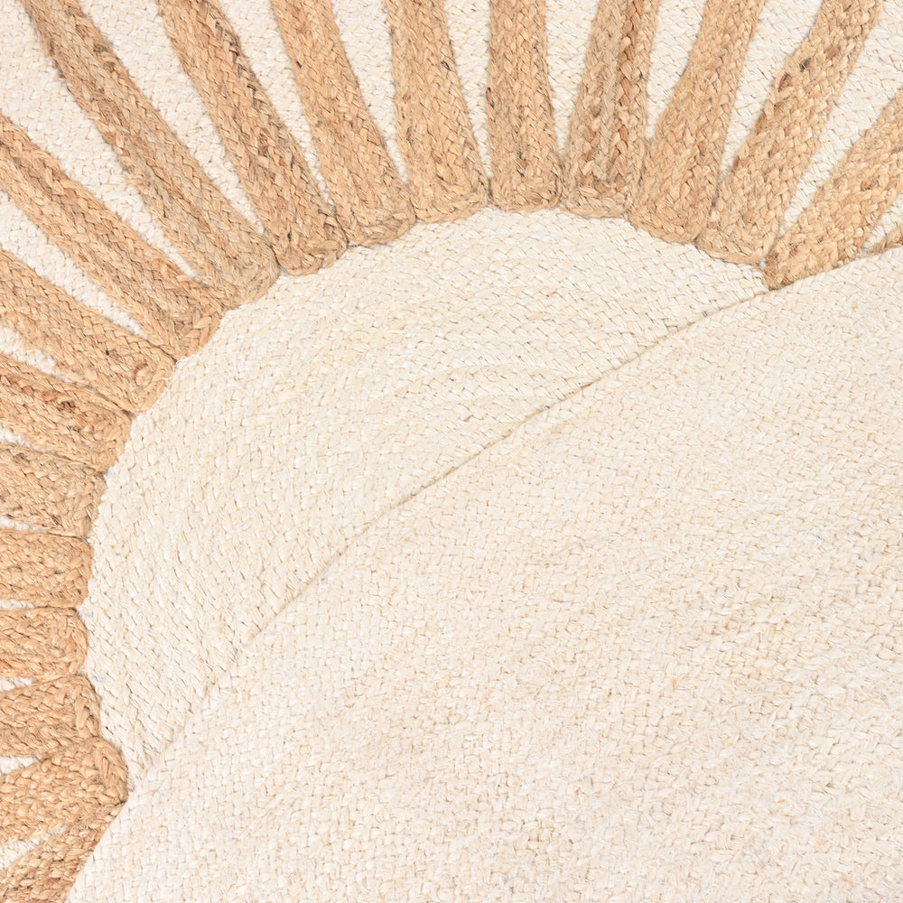 Round Jute Rug – Handwoven Natural Fiber Accent Rug
