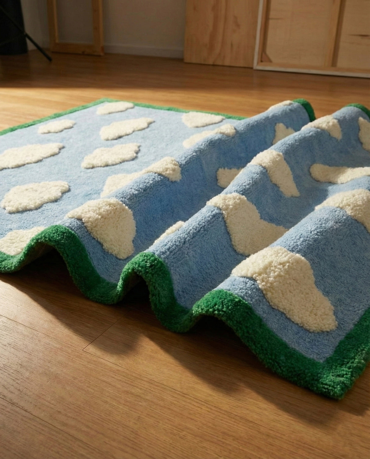 Hand-Tufted Cloud Pattern Wool Rug