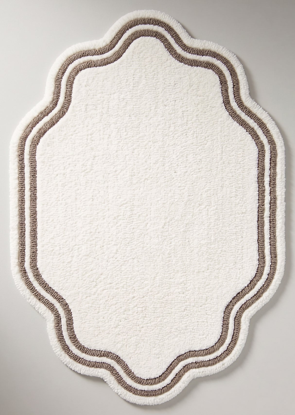 Modern Hand Tufted Wool Area Rug, Scalloped Border Design