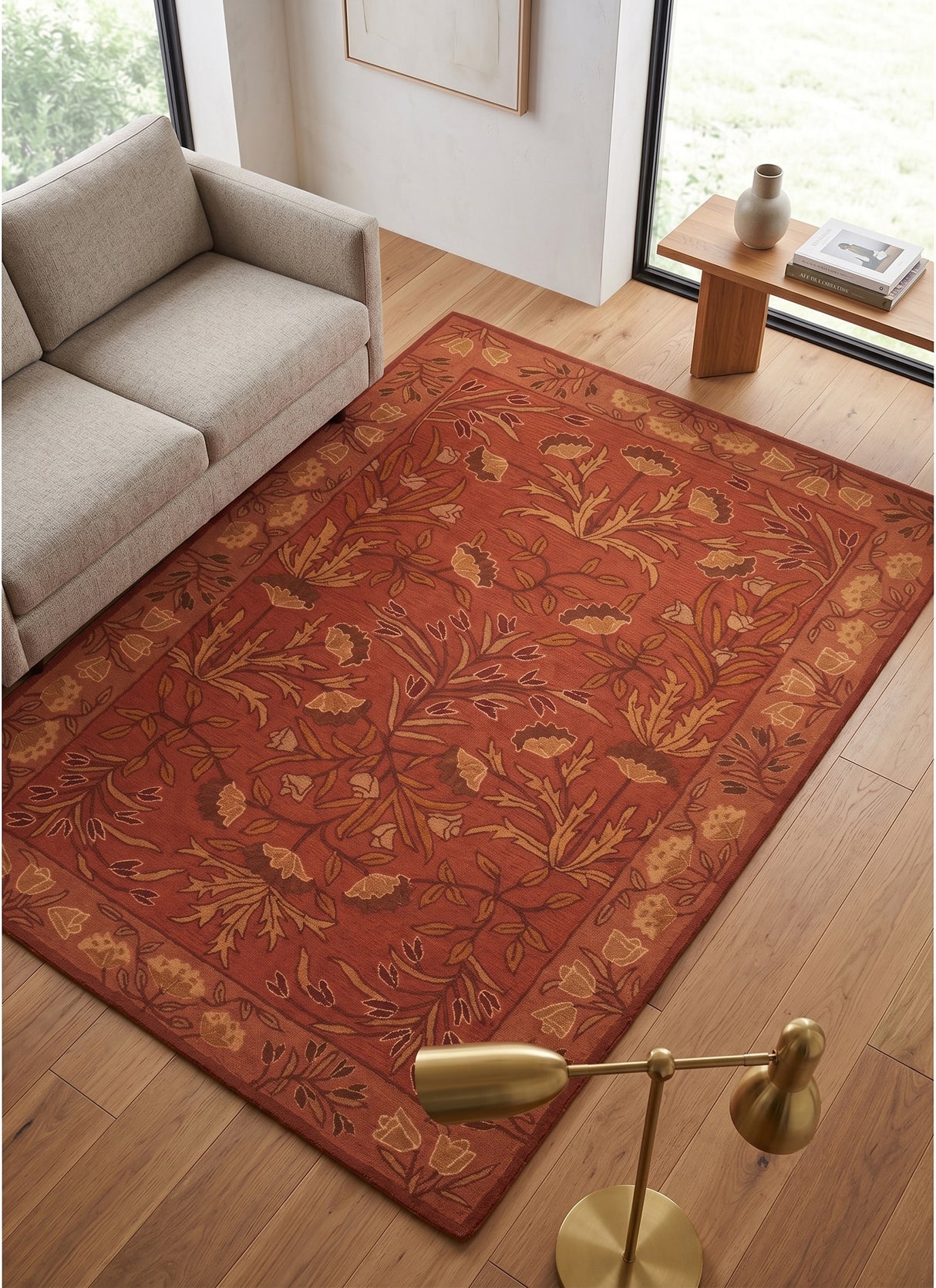 Hand-Tufted Adeline Wool Rug with Traditional Floral Tulip Design