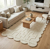 Hand-Tufted Wool Rug Scalloped Edge Modern Geometric Pattern