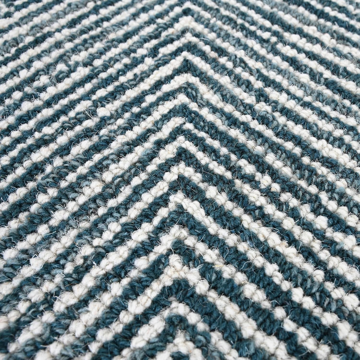 Modern Herringbone Chevron Collection Handmade Wool Rug