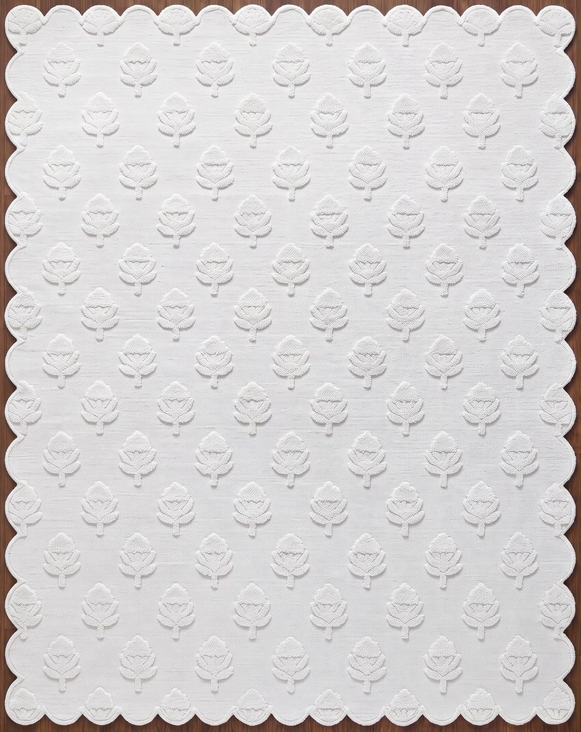 Hand Tufted Wool Rug, Floral Botanical Pattern with Scalloped