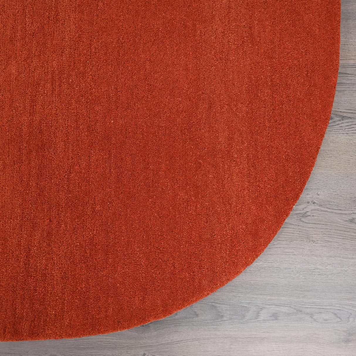 Modern Irregular Oval Rug – Hand-Tufted from New Zealand Wool with Soft and Cozy Feel