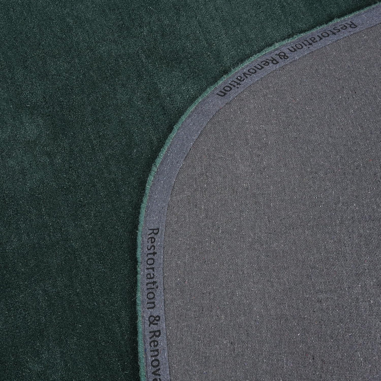 Modern Oval Shape Wool Rug - Irregular Shaped