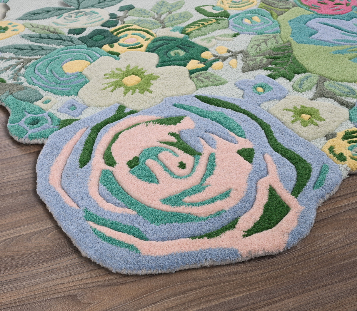 Handmade Floral Irregular Wool Area Rug
