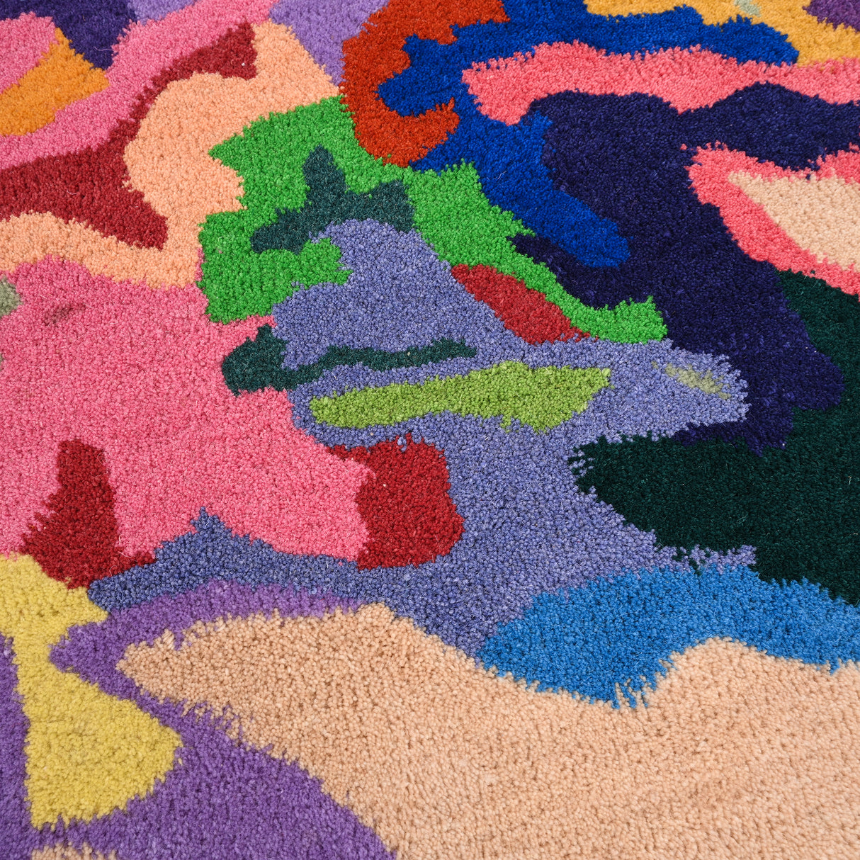 Modern Hand-Tufted Abstract Multicolor Wool Area Rug – Contemporary Brushstroke Pattern