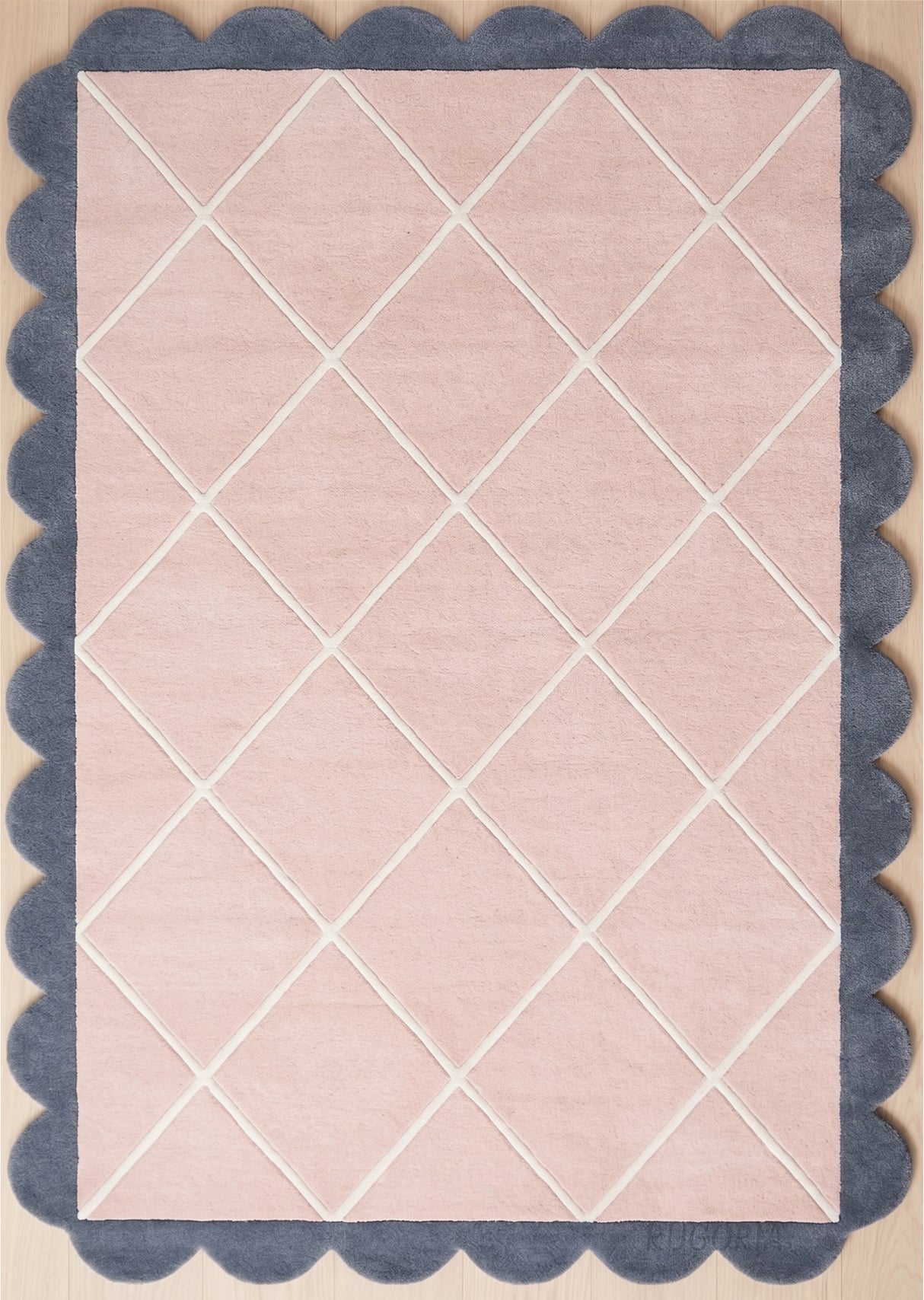 Modern Hand Tufted Wool Rug, Scalloped Border, Geometric Diamond Pattern,