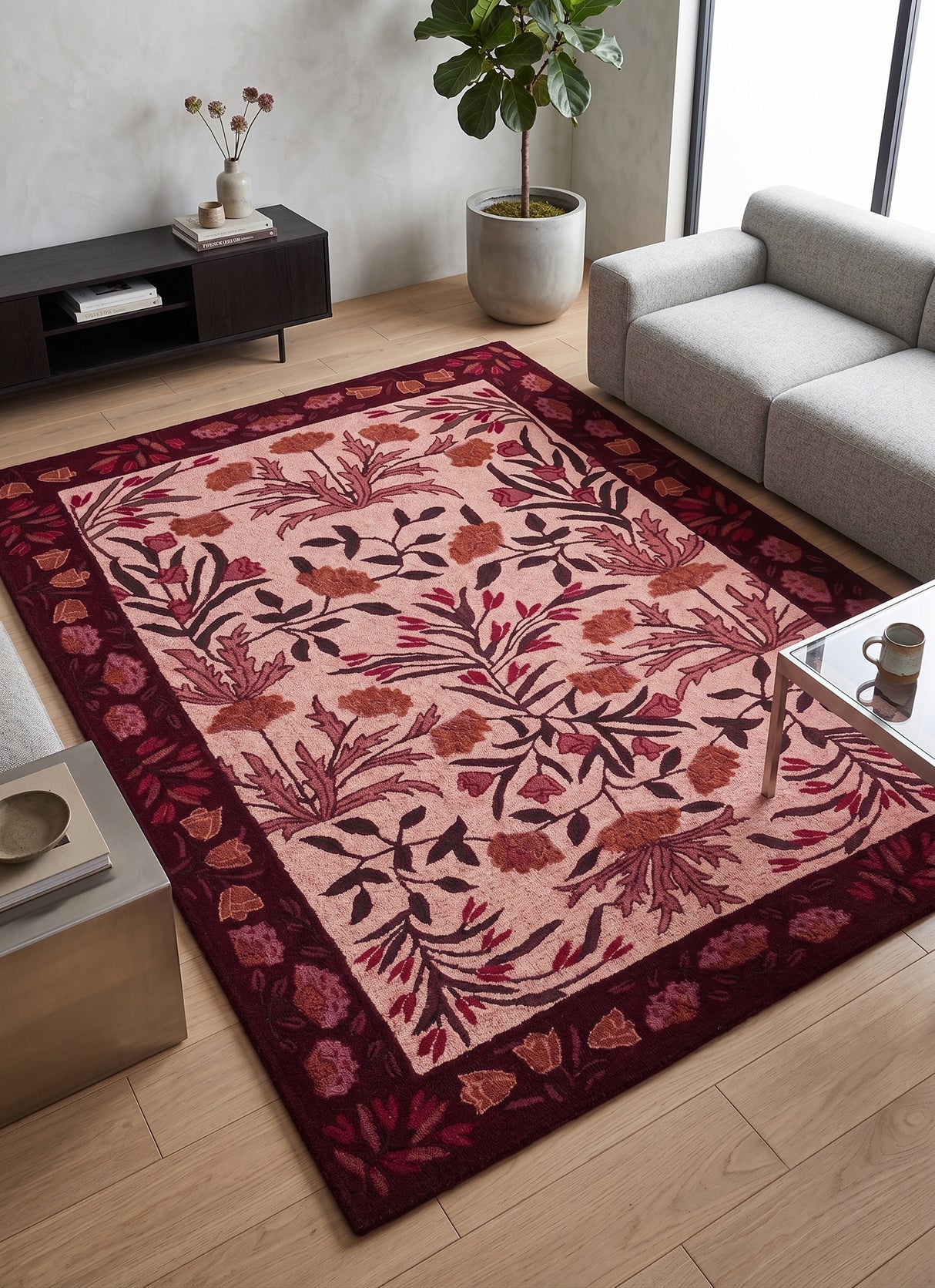 Hand-Tufted Adeline Wool Rug with Traditional Floral Tulip Design